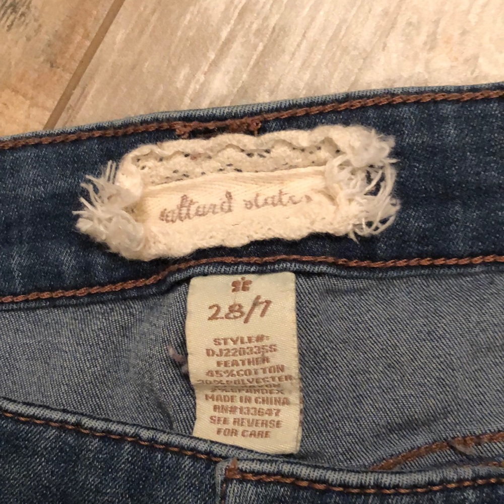 ALTAR’D STATE Ripped, Frayed Jeans - Picture 4 of 5